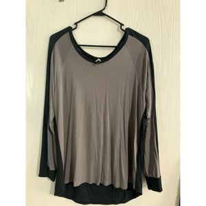 Cute grey/black blouse!